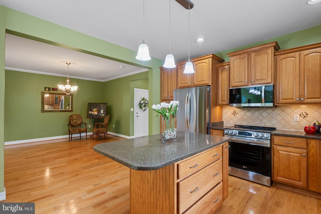 13054 HAWKINS CIRCLE 6