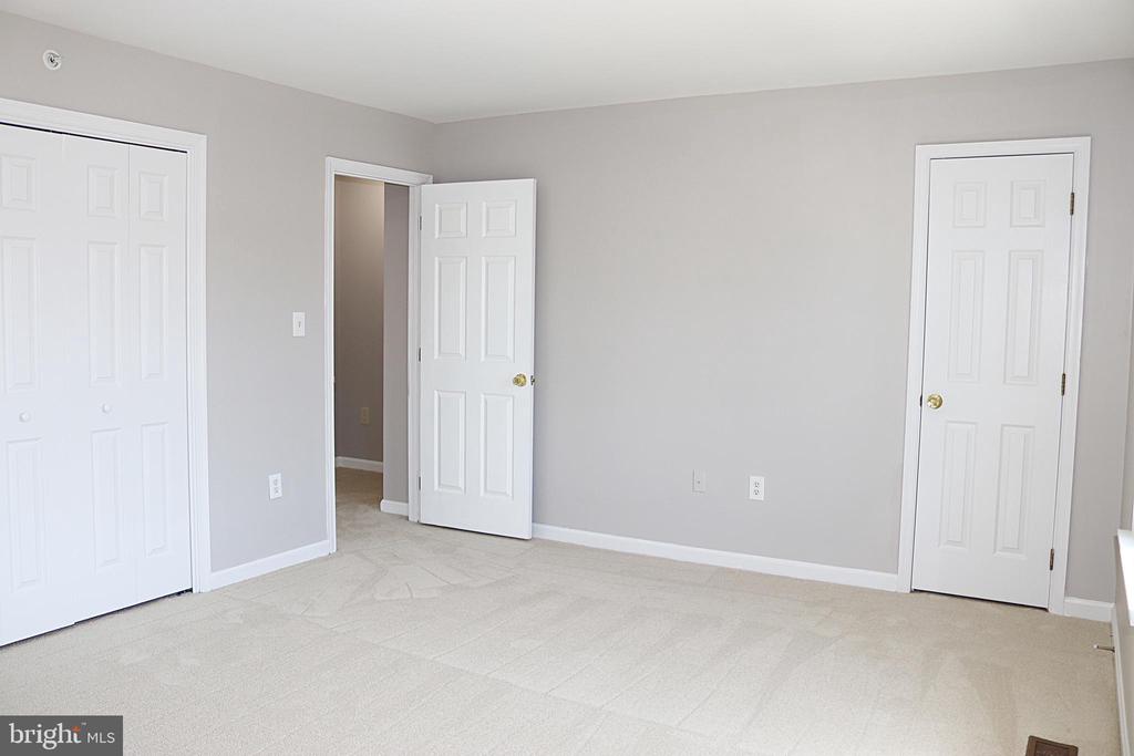 303 EAST RIDGE DRIVE