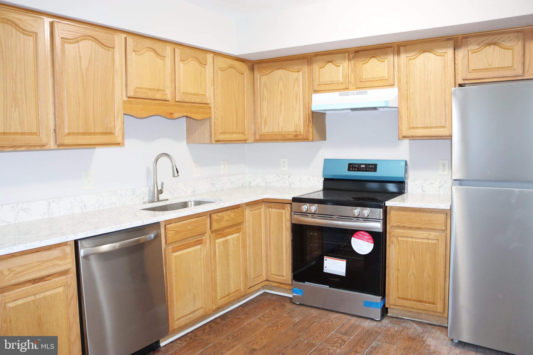 303 EAST RIDGE DRIVE