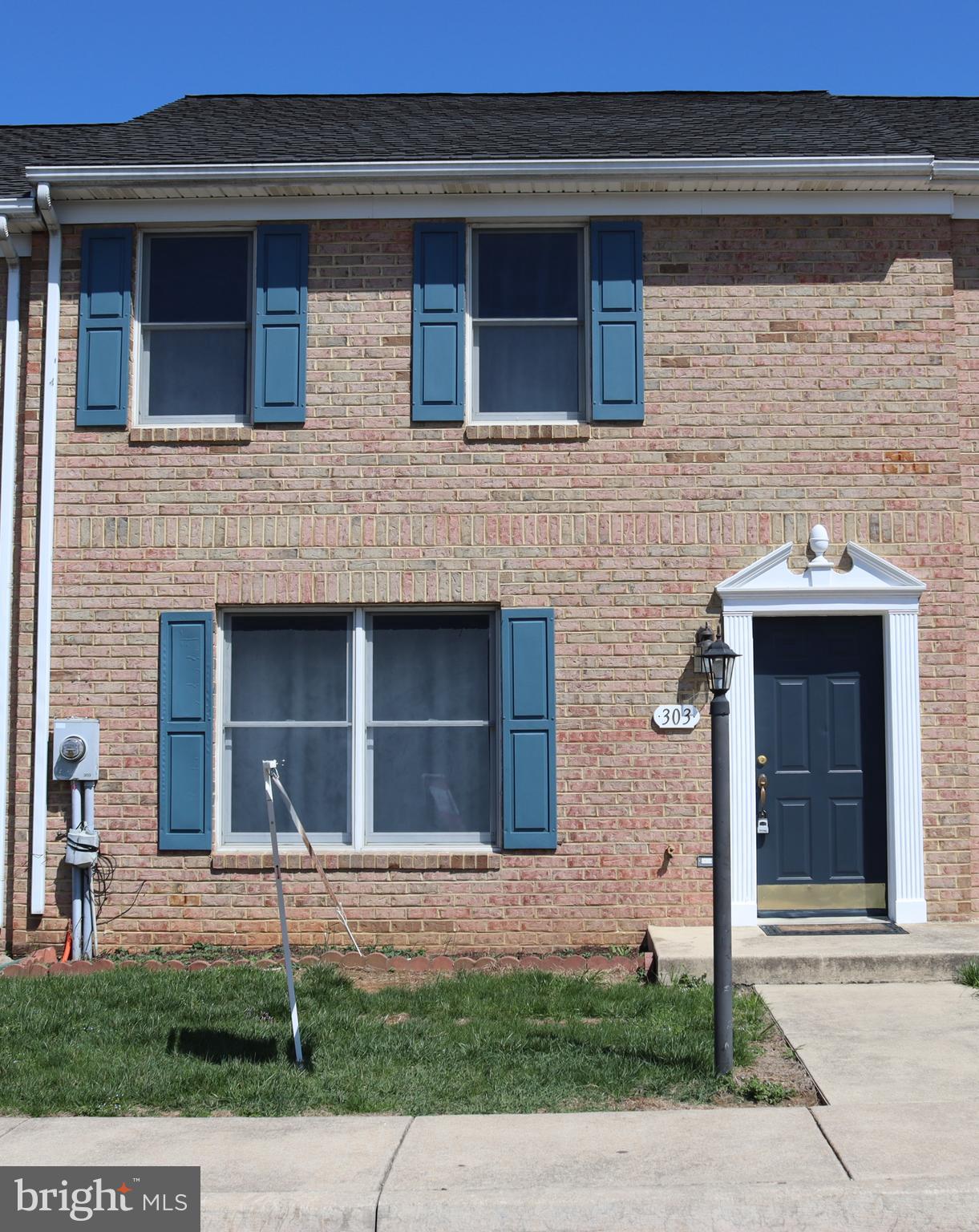 303 EAST RIDGE DRIVE