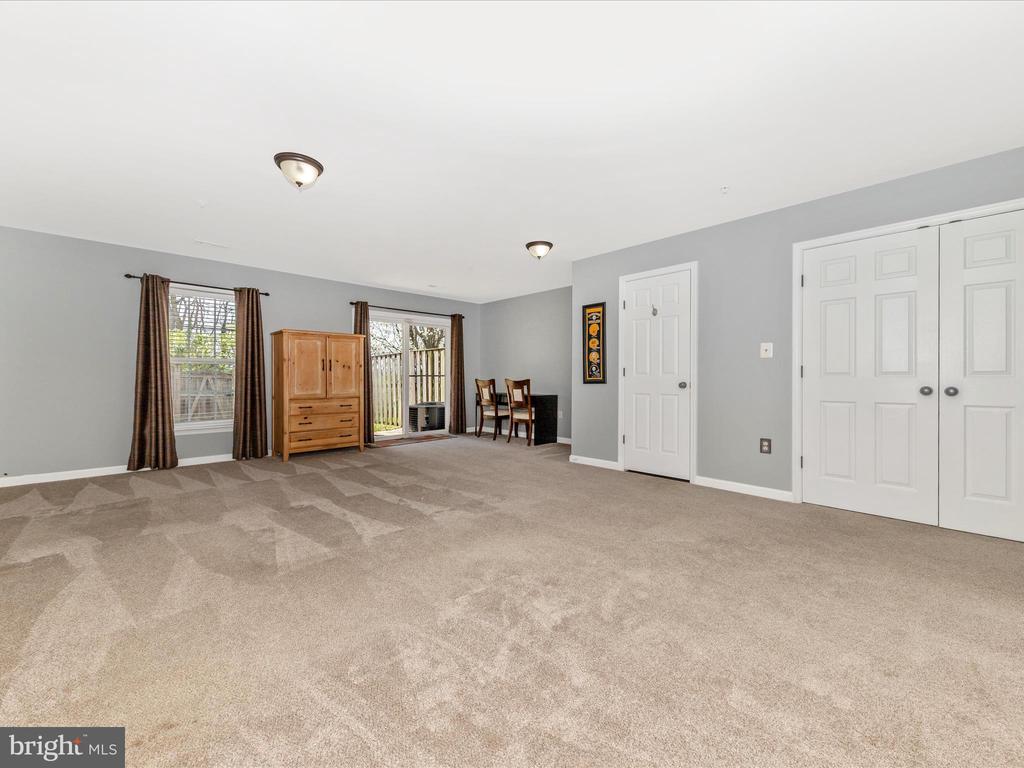 403 Green Fern Cir
