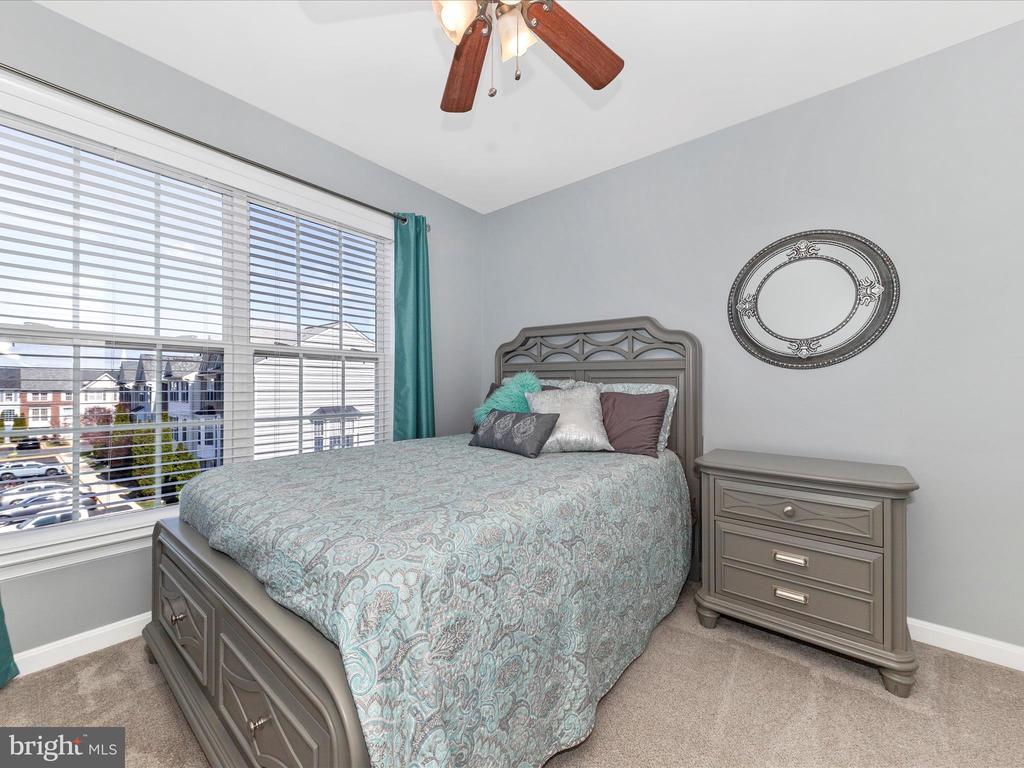 403 Green Fern Cir