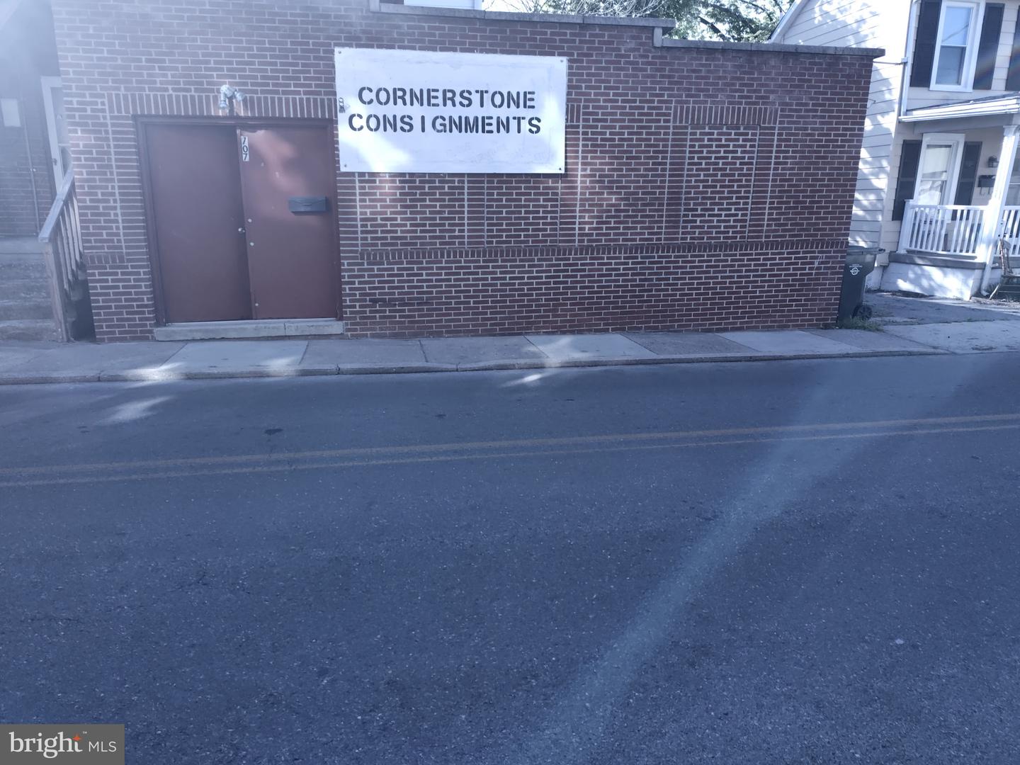 144 Fairground Ave
