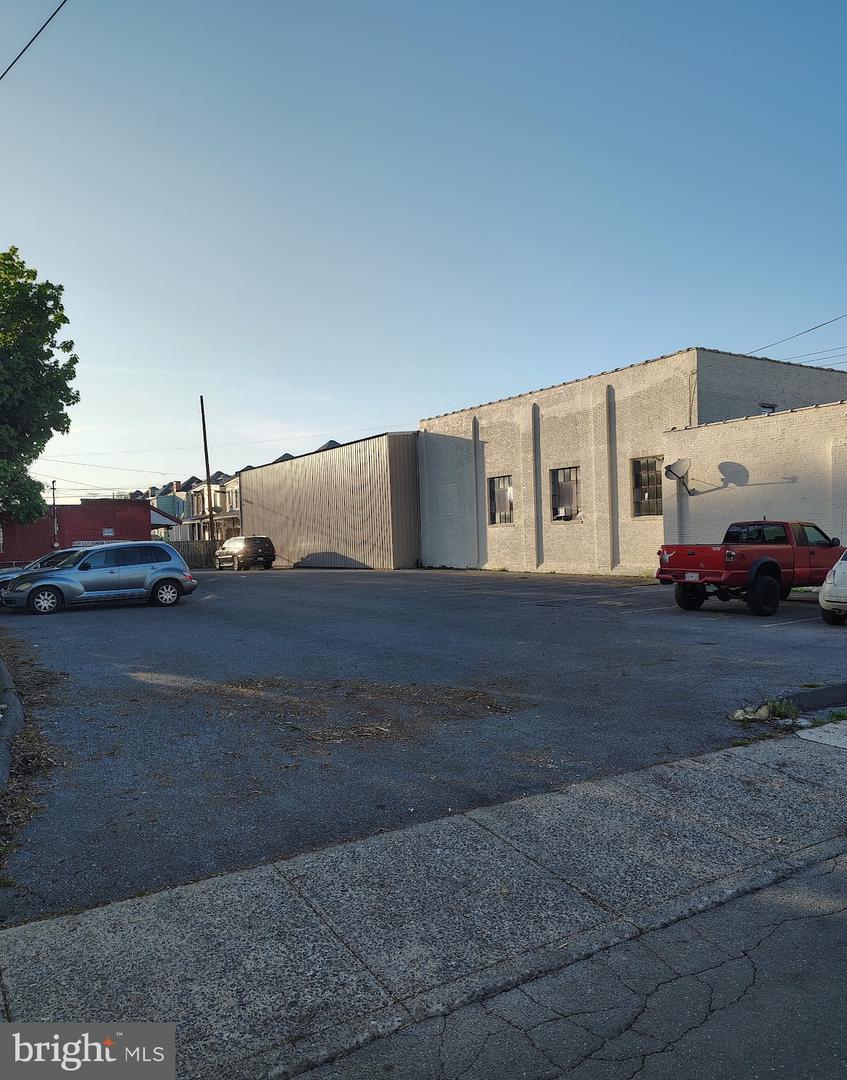 144 Fairground Ave