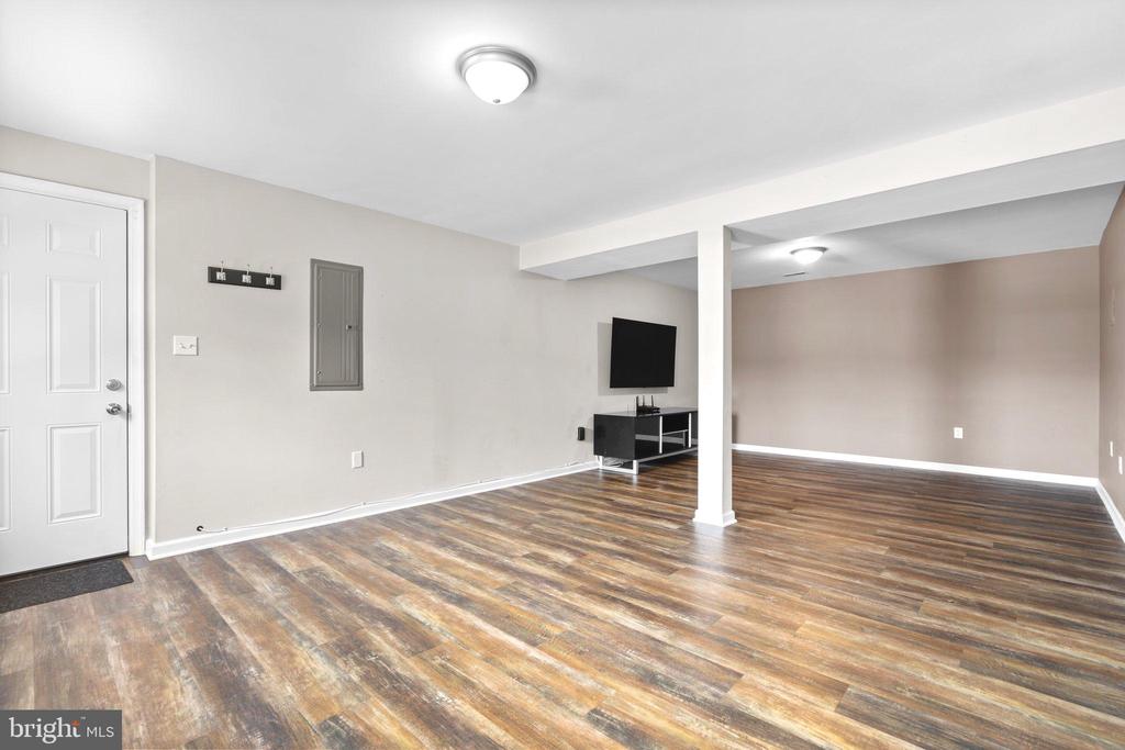 111 Gabriel Ct
