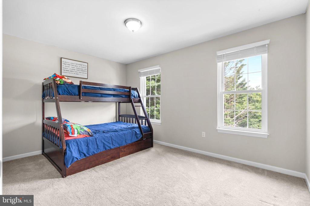 111 Gabriel Ct
