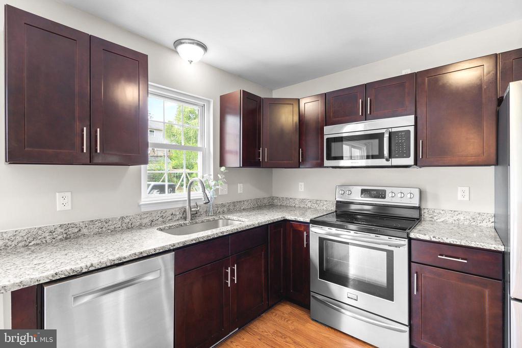 111 Gabriel Ct