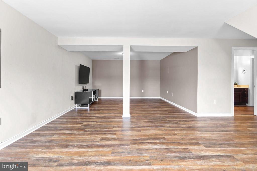 111 Gabriel Ct