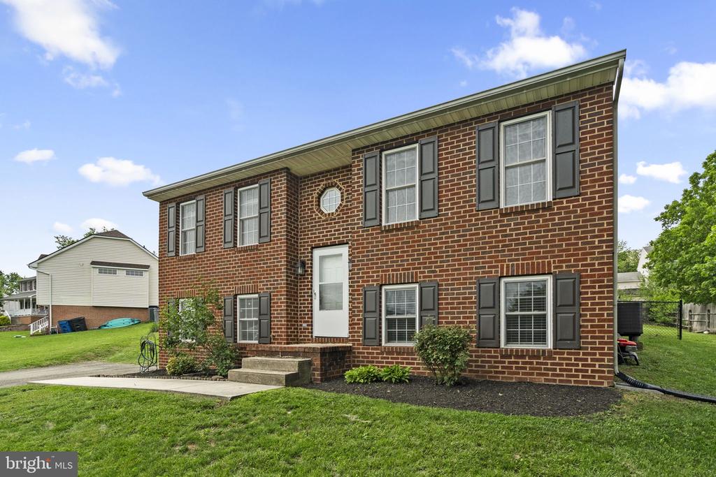 111 Gabriel Ct