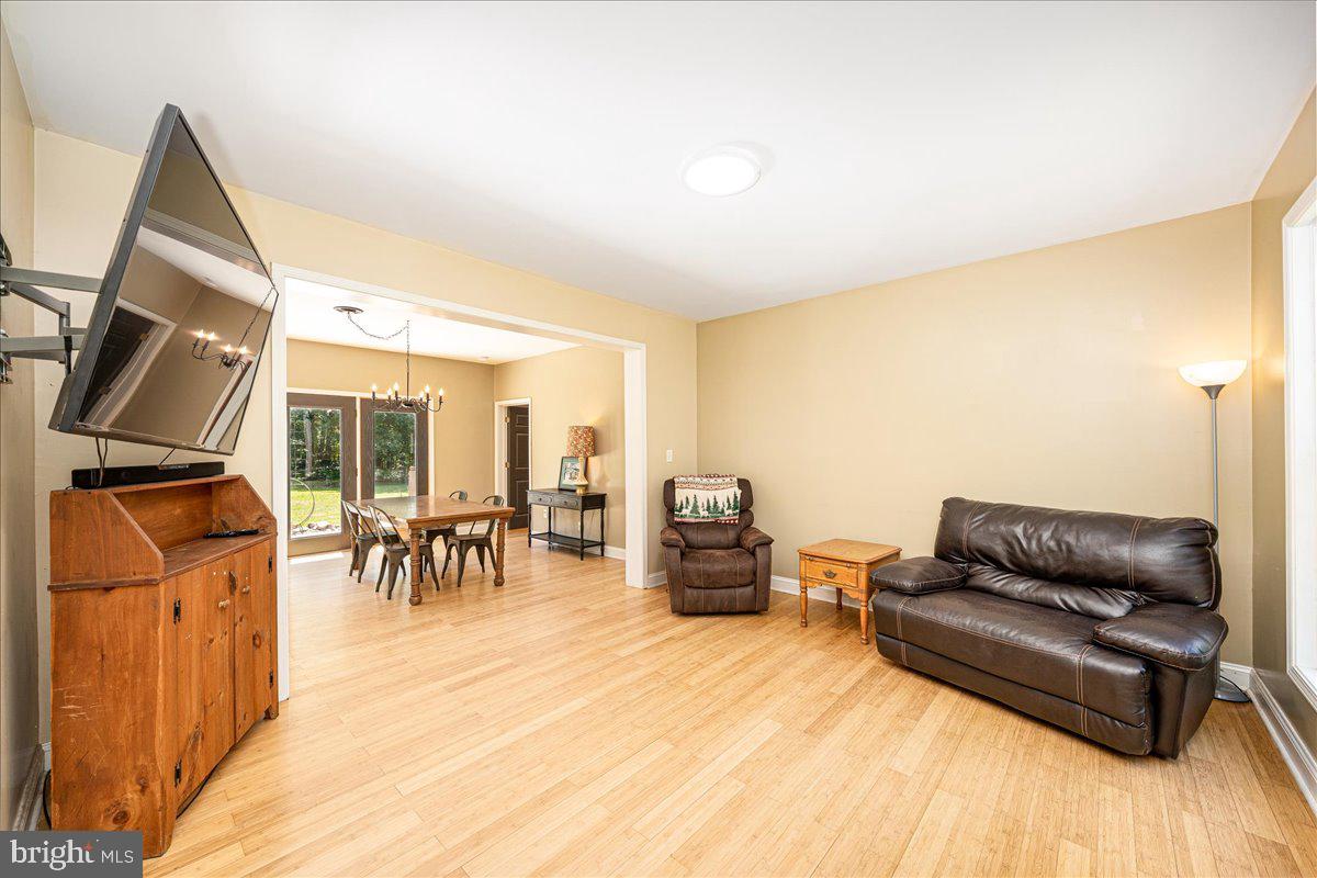 14145 Roberts Rd
