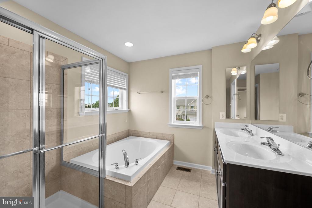 9424 MORNING DEW DRIVE