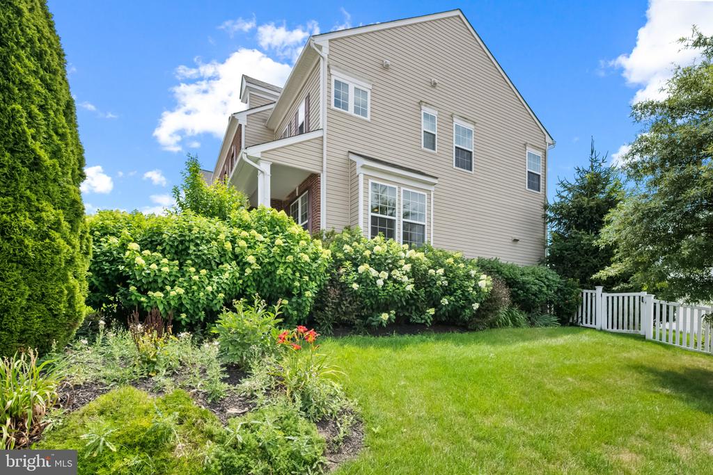 9424 MORNING DEW DRIVE