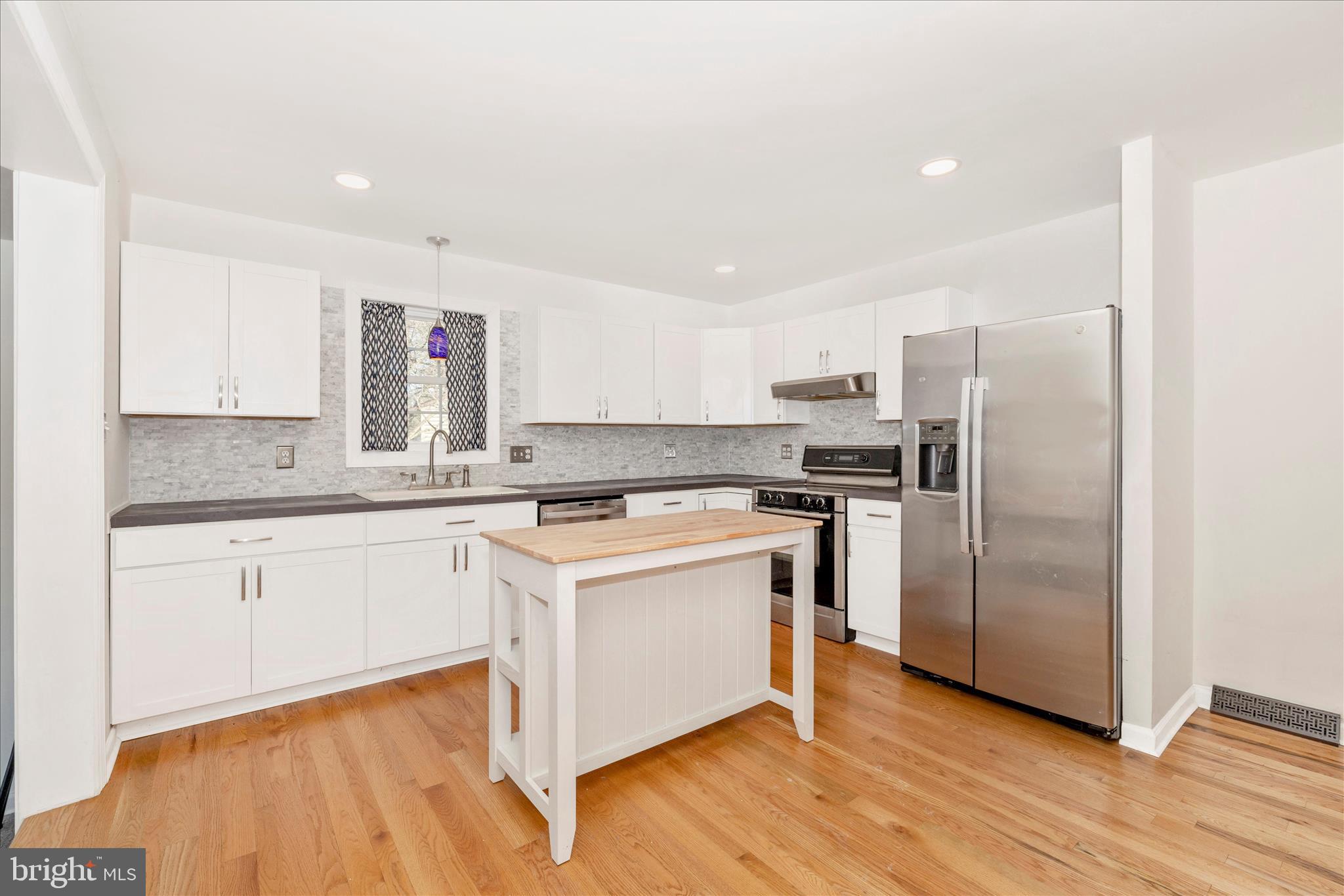 17818 STONE VALLEY CIRCLE