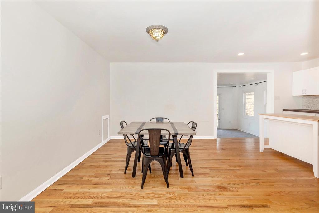 17818 STONE VALLEY CIRCLE