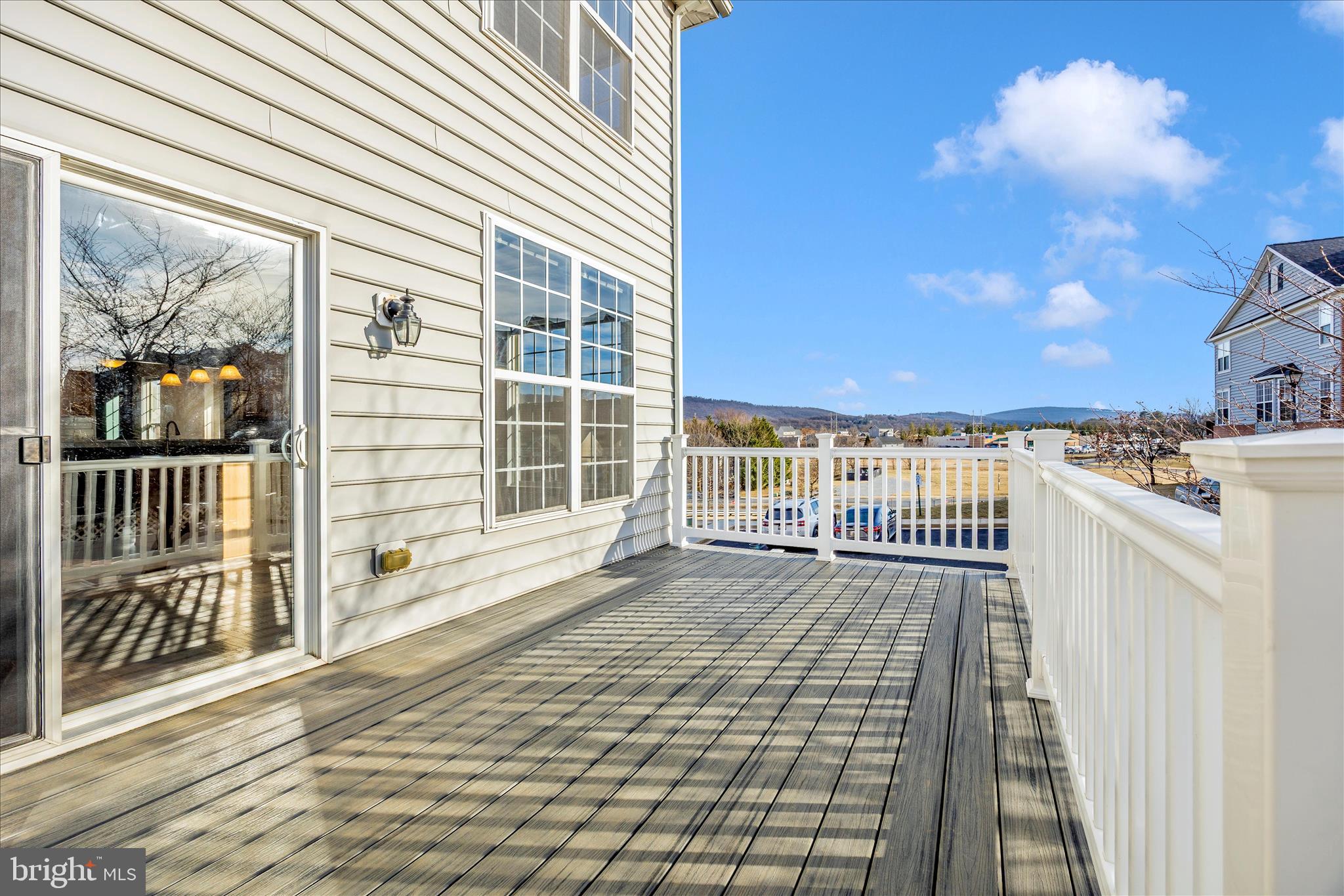 100 GREEN FERN CIRCLE