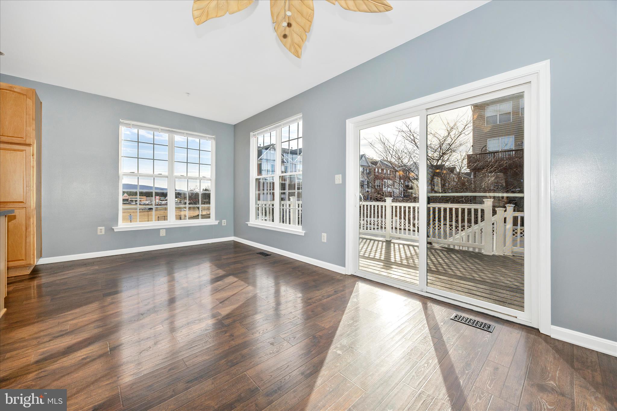 100 GREEN FERN CIRCLE