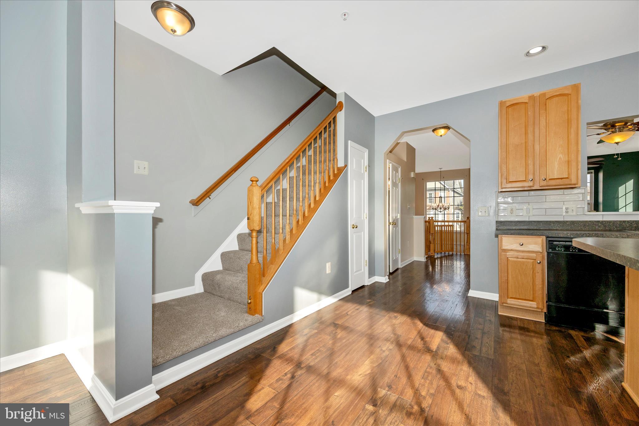 100 GREEN FERN CIRCLE