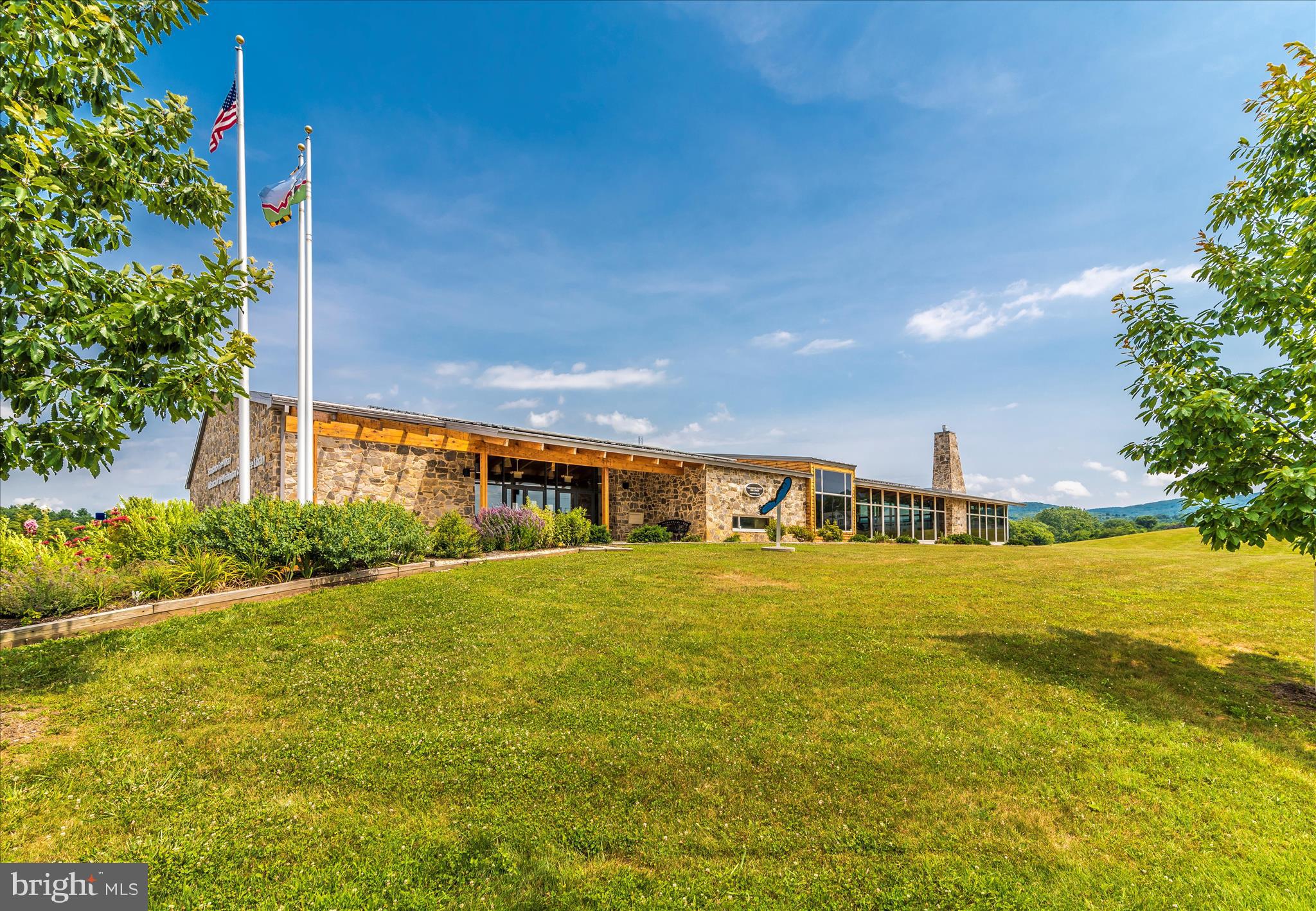 100 GREEN FERN CIRCLE