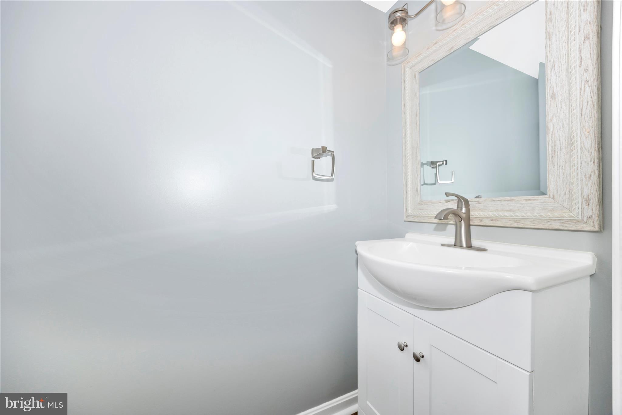 100 GREEN FERN CIRCLE