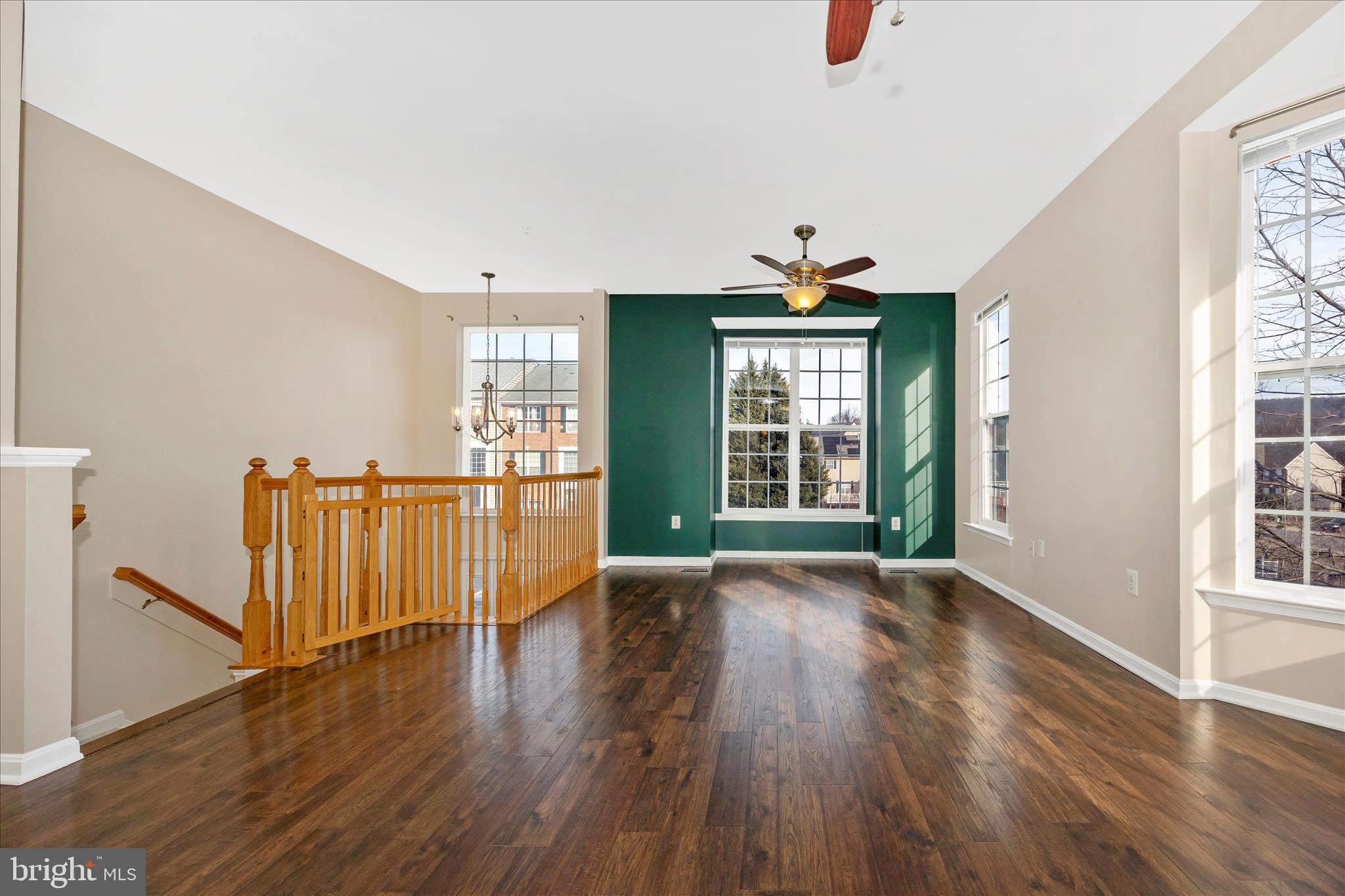 100 GREEN FERN CIRCLE