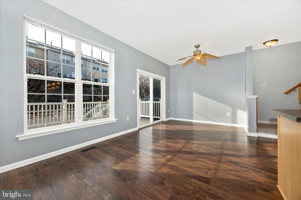 100 GREEN FERN CIRCLE