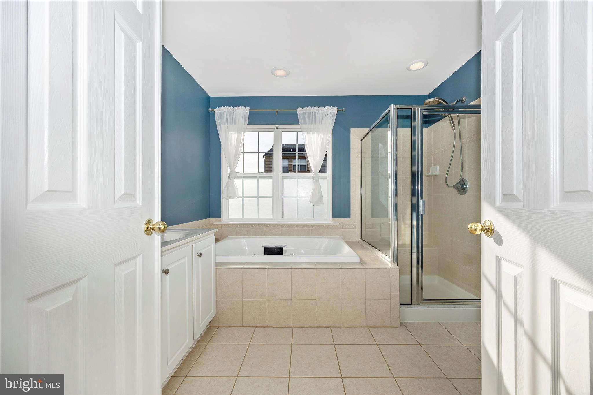 100 GREEN FERN CIRCLE