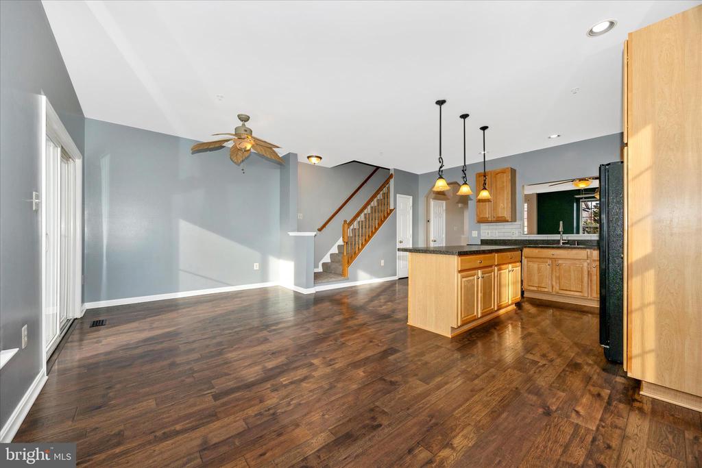 100 GREEN FERN CIRCLE
