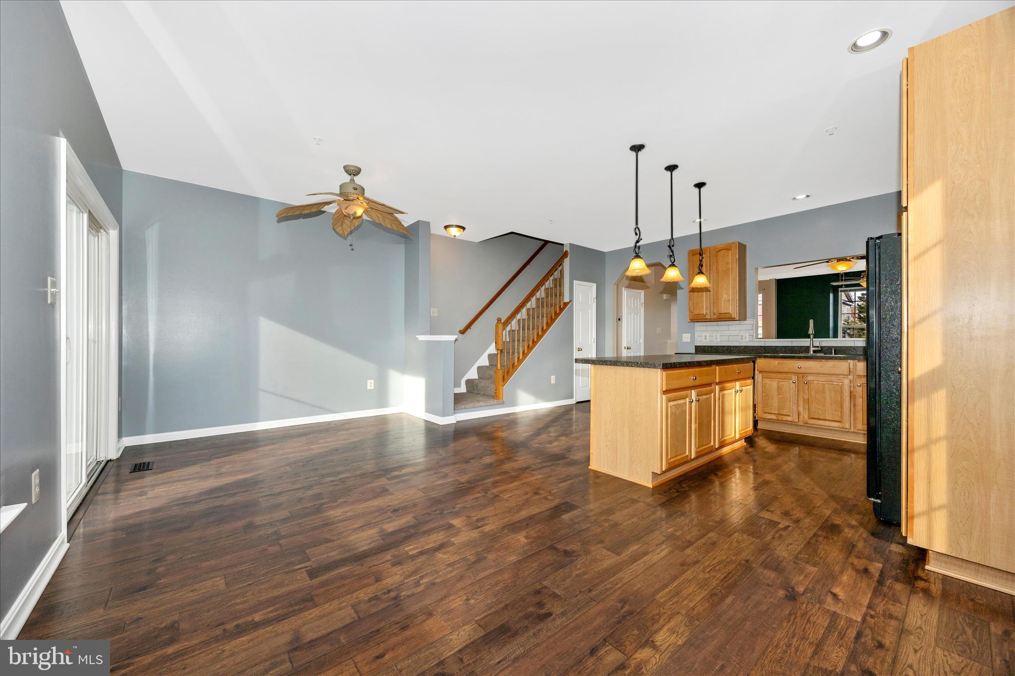 100 GREEN FERN CIRCLE