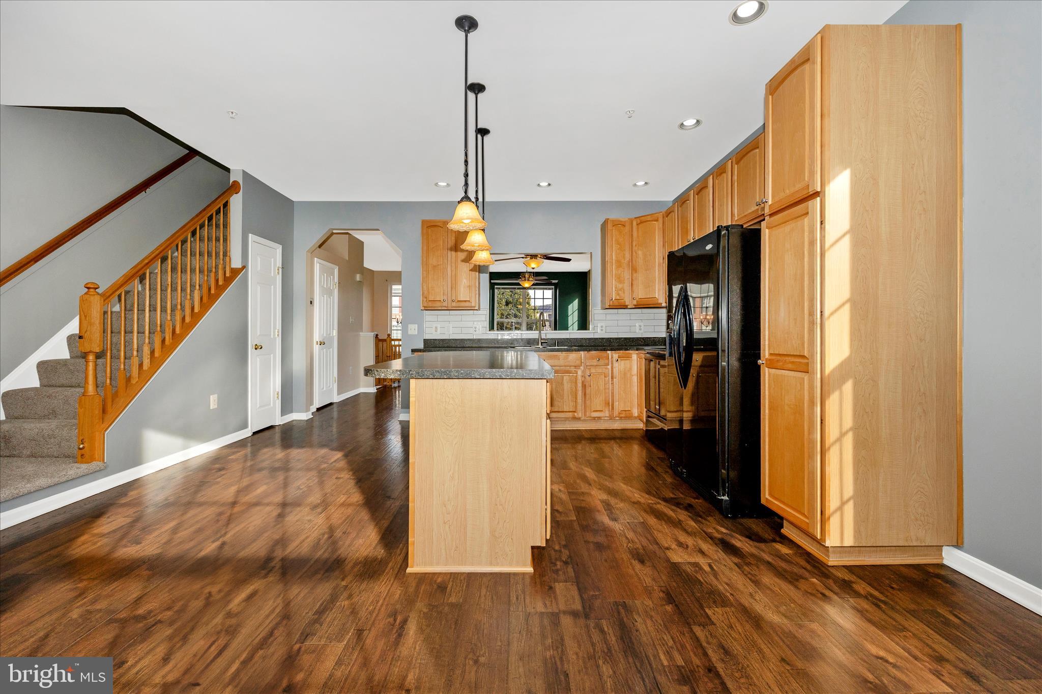 100 GREEN FERN CIRCLE