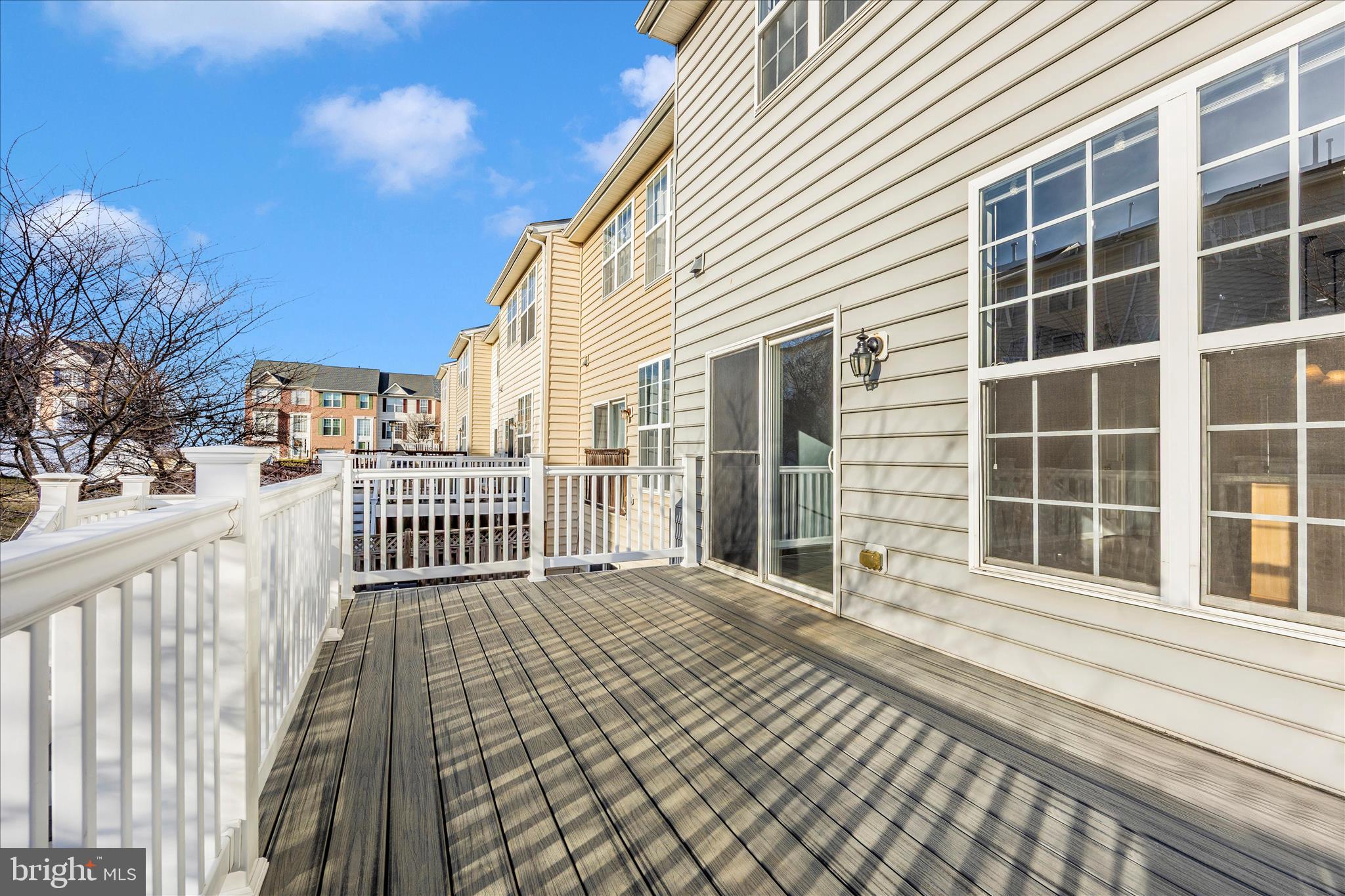 100 GREEN FERN CIRCLE