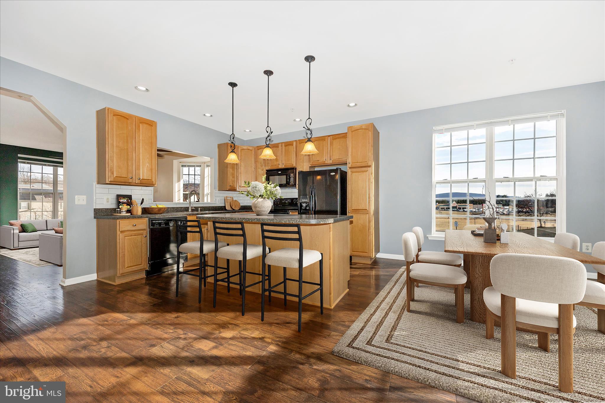 100 GREEN FERN CIRCLE