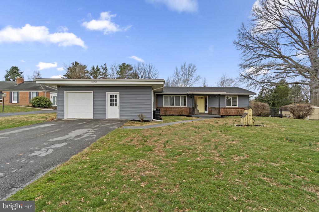 20767 BEAVER CREEK ROAD