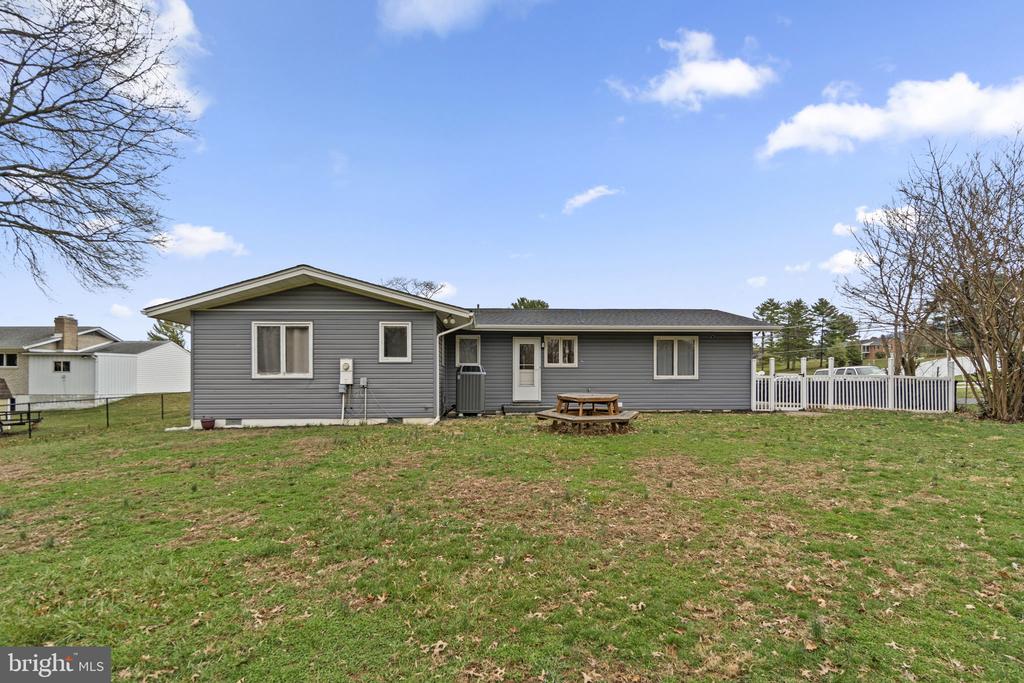 20767 BEAVER CREEK ROAD