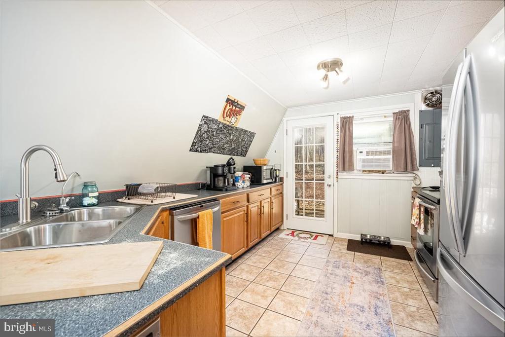 14141 ROBERTS ROAD