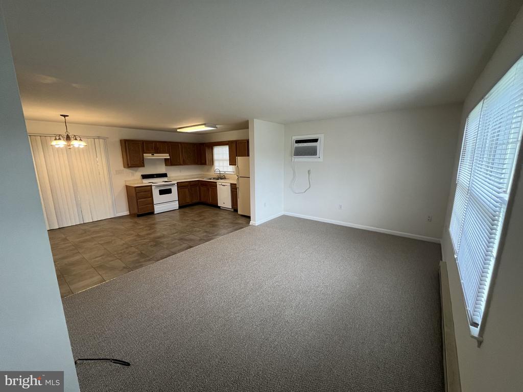 1246 PINECREST AVENUE 1248