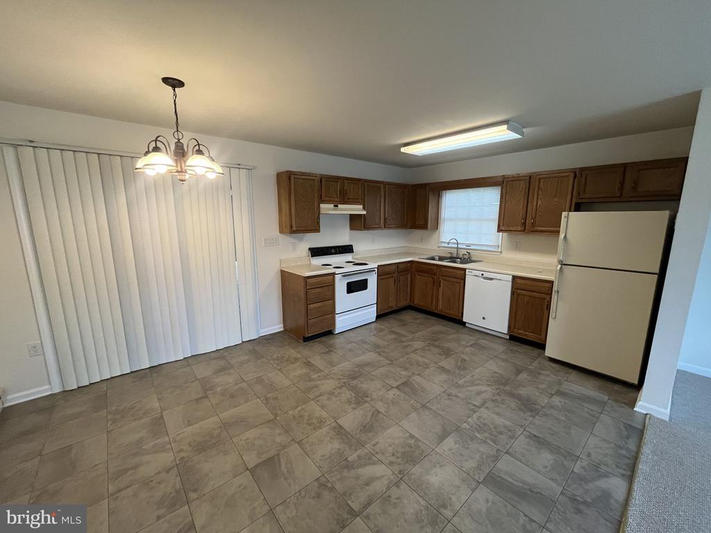 1246 PINECREST AVENUE 1248