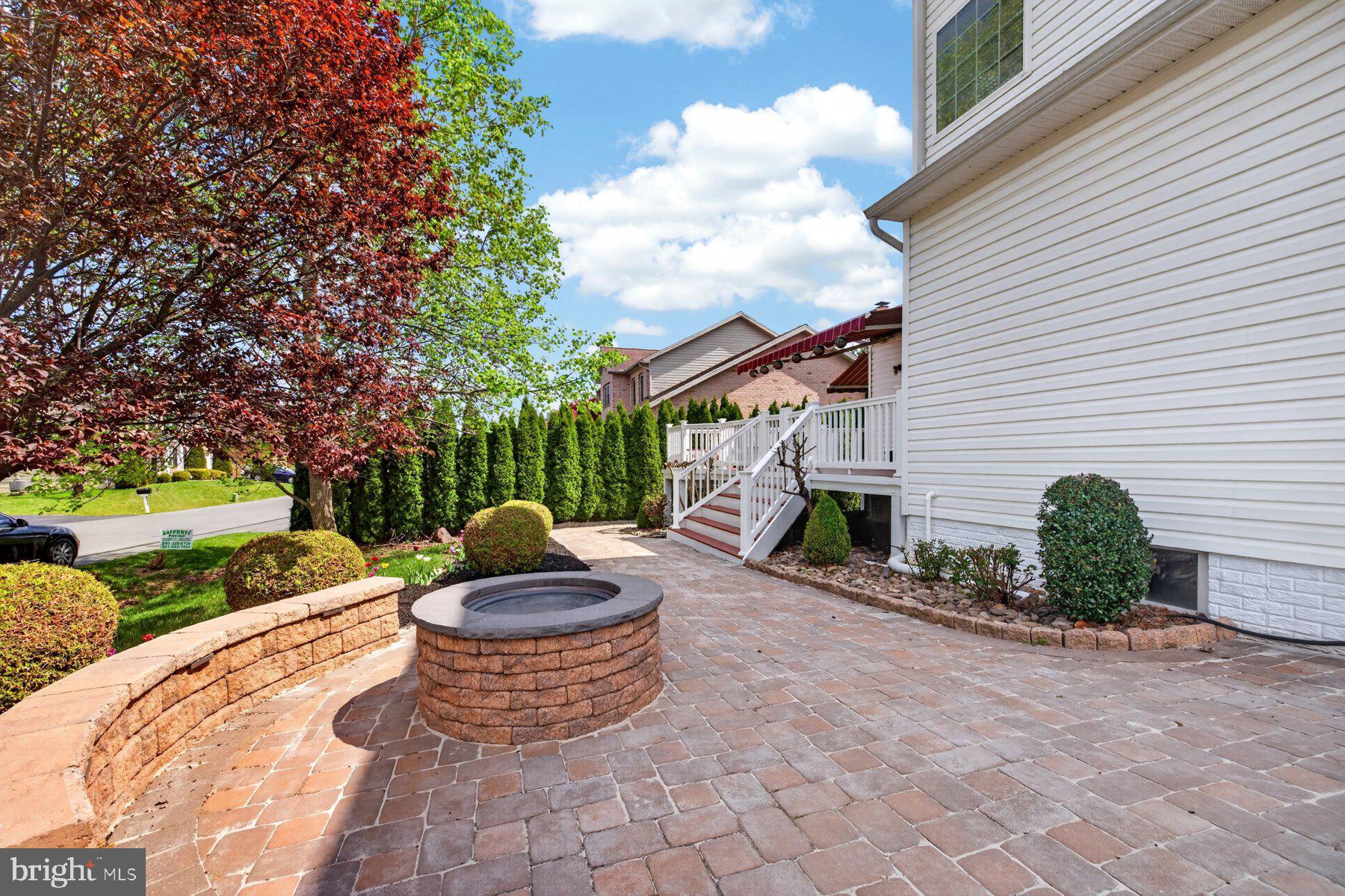 19103 RED MAPLE DRIVE