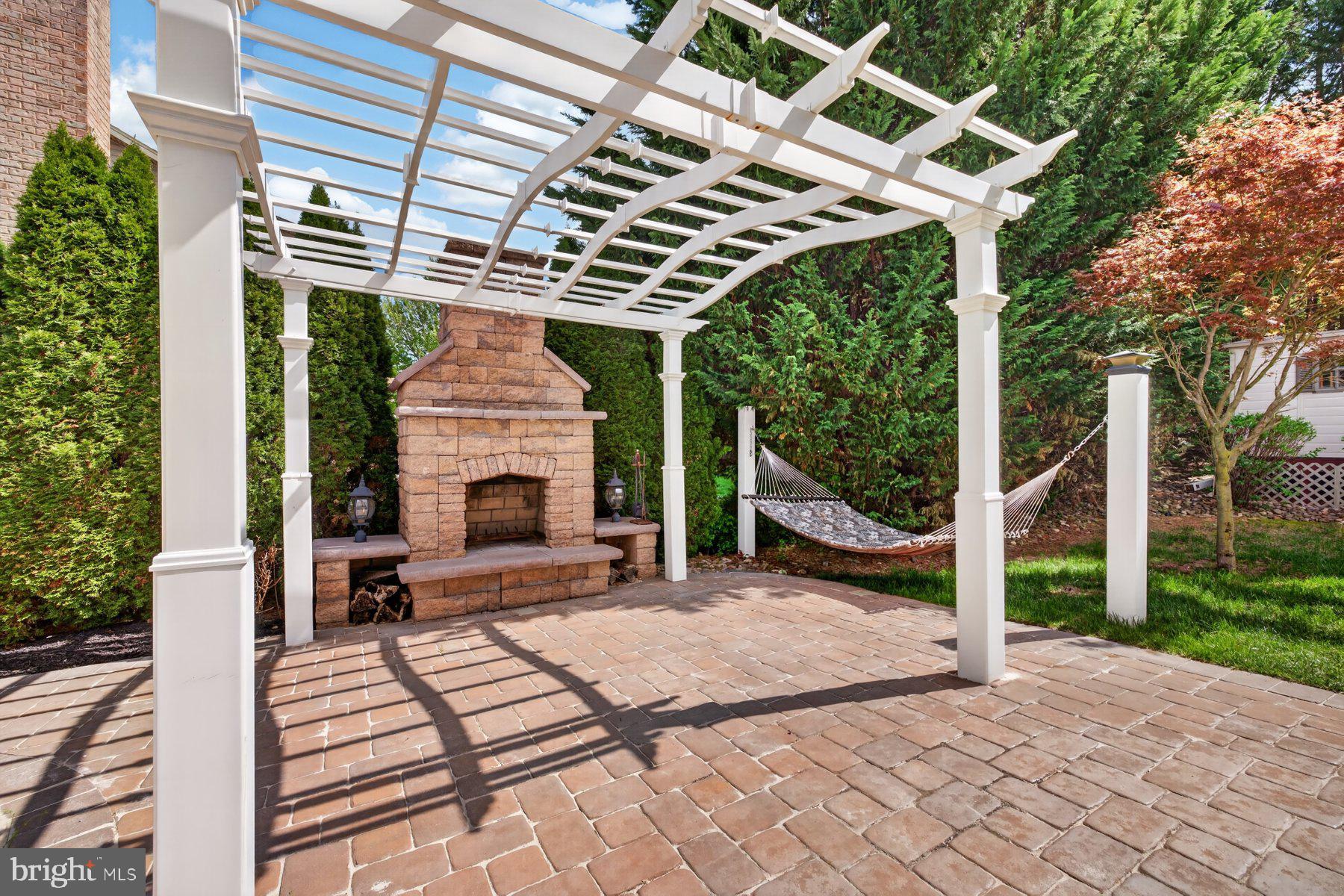 19103 RED MAPLE DRIVE