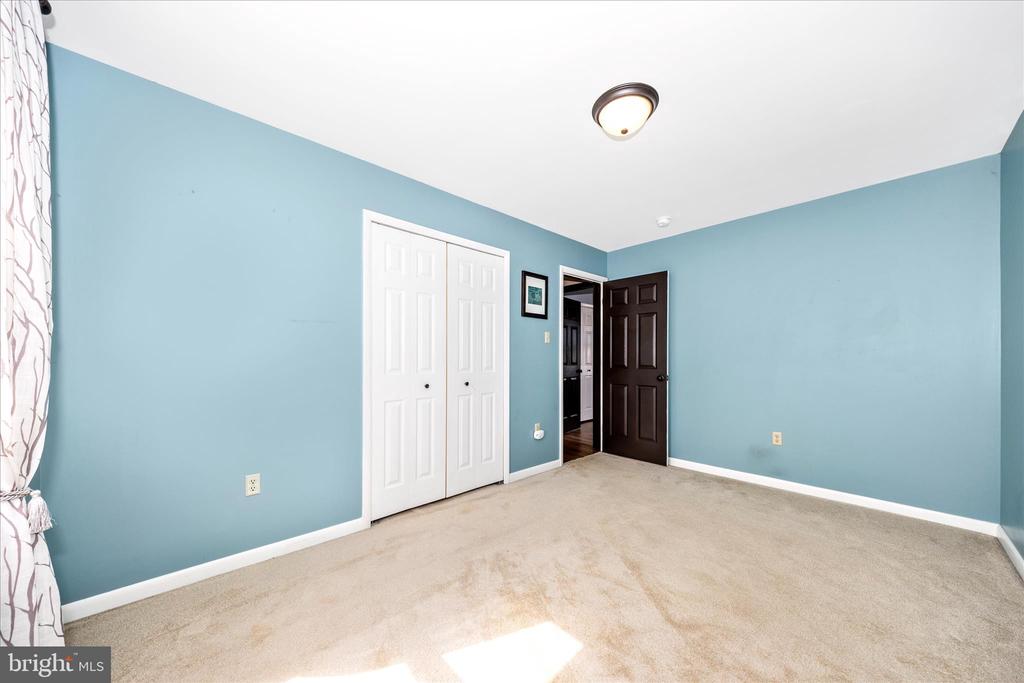 21 CARRIAGE HILL DRIVE