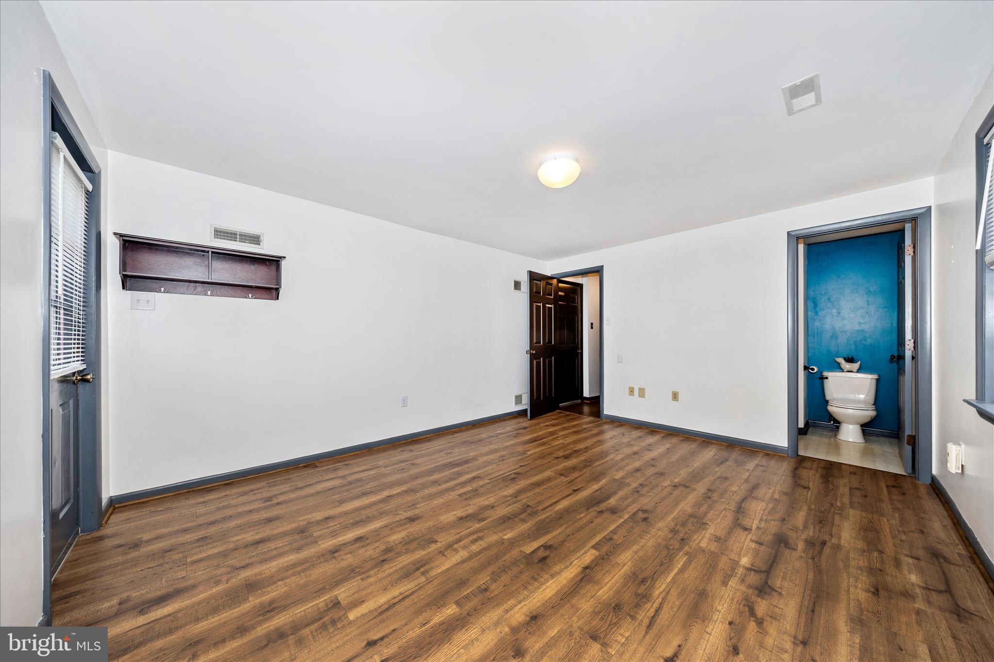 21 CARRIAGE HILL DRIVE