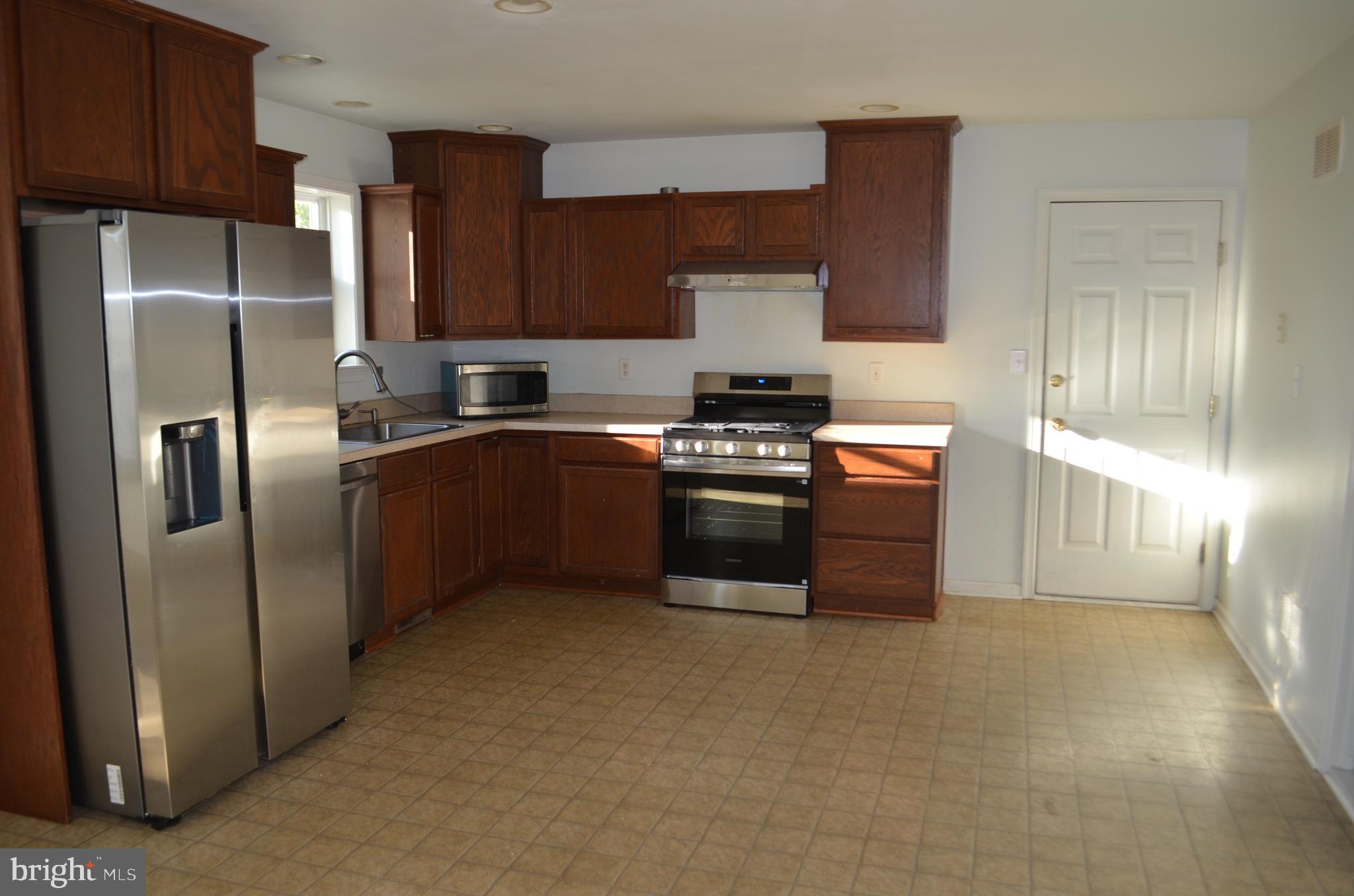 12113 FALLEN TIMBERS CIRCLE