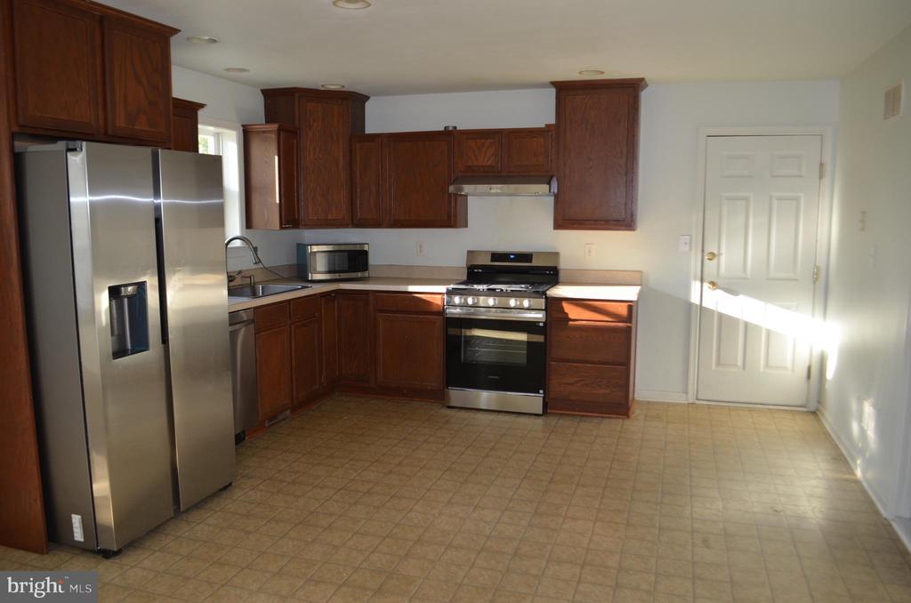 12113 FALLEN TIMBERS CIRCLE