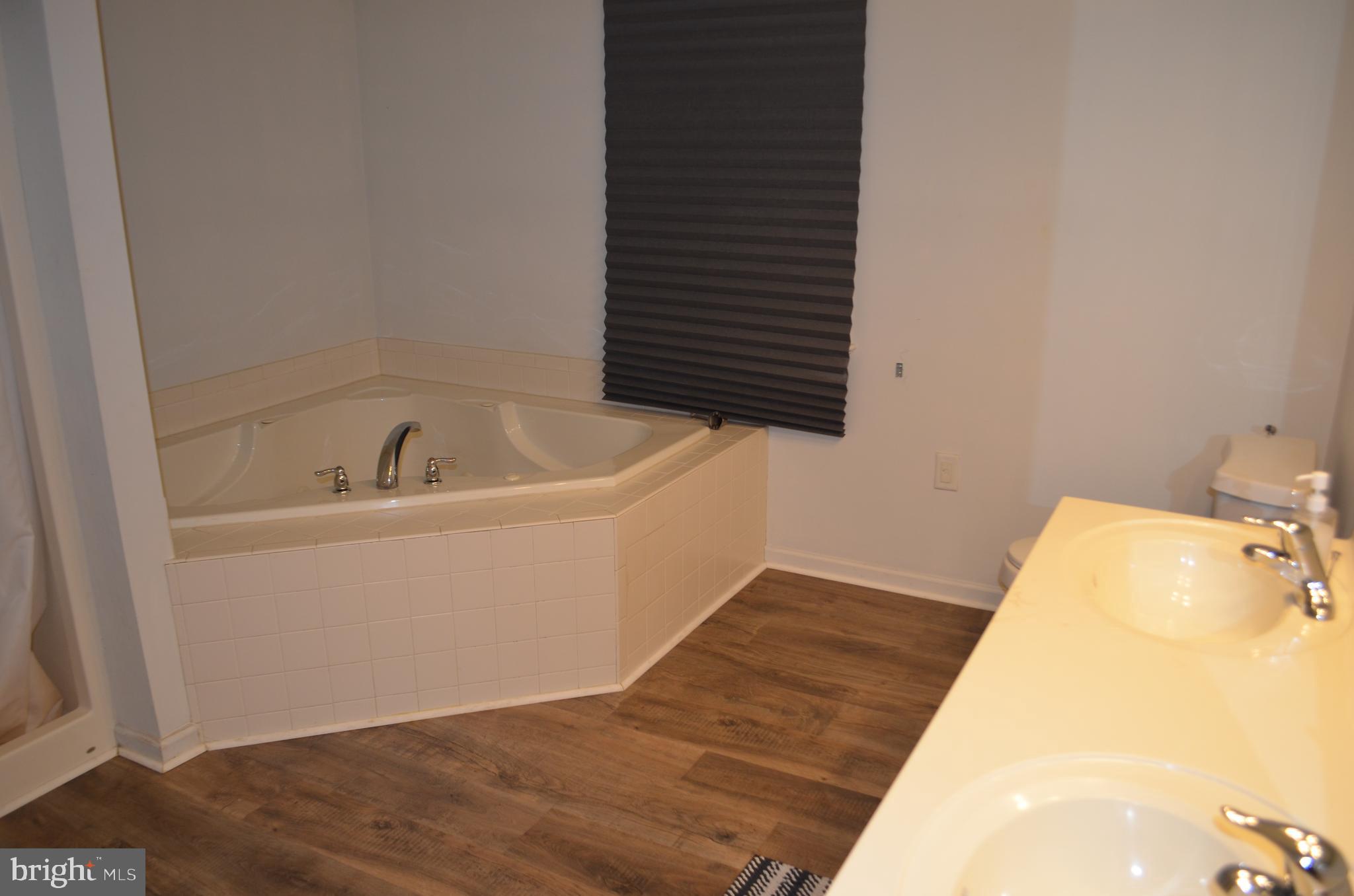 12113 FALLEN TIMBERS CIRCLE