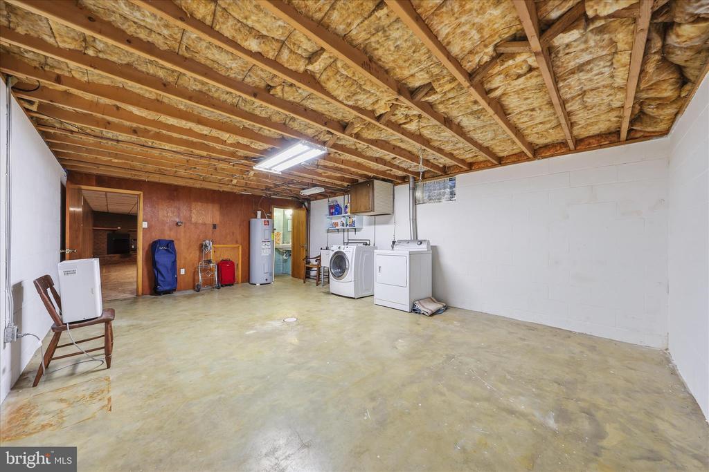 216 JACKSON AVENUE