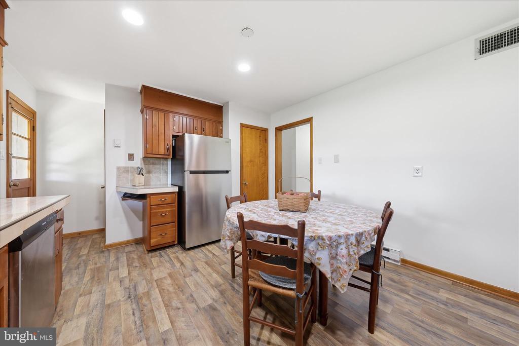 216 JACKSON AVENUE