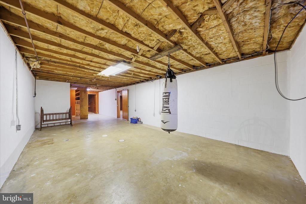 216 JACKSON AVENUE