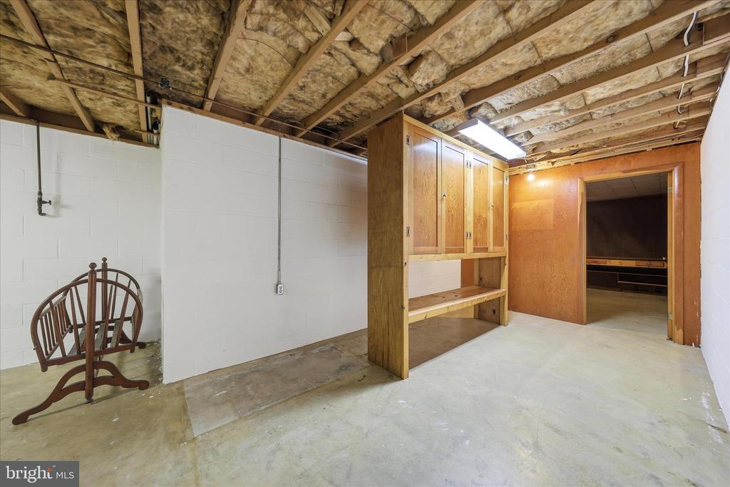 216 JACKSON AVENUE
