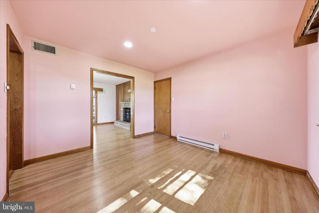 216 JACKSON AVENUE