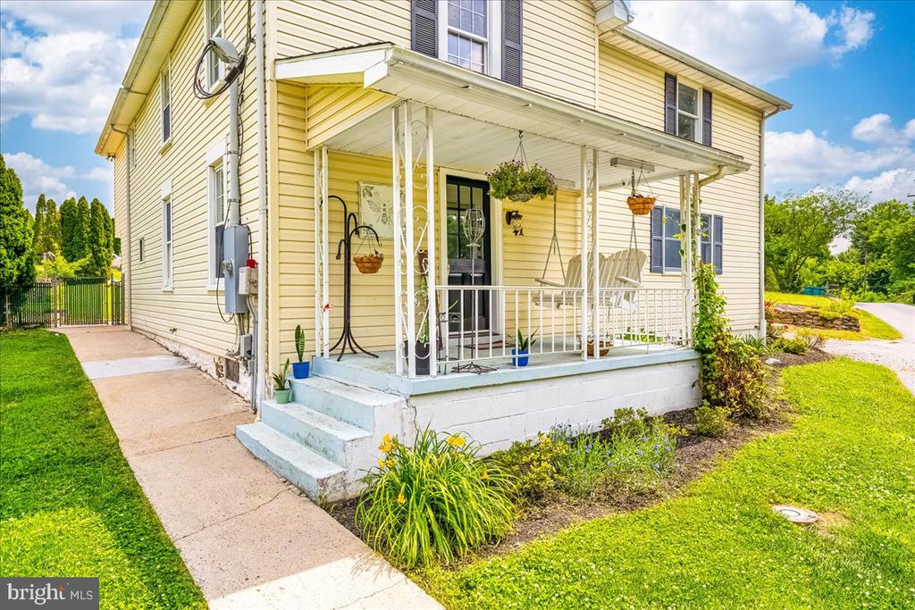 11 MOUNT HEBRON ROAD