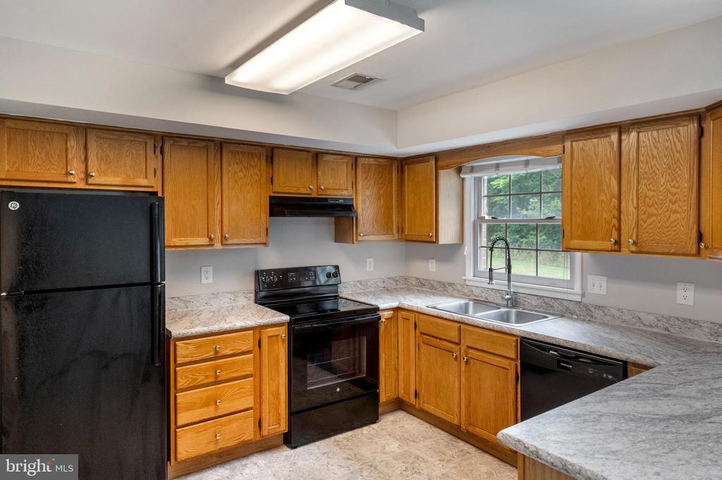 10121 SAINT GEORGE CIRCLE